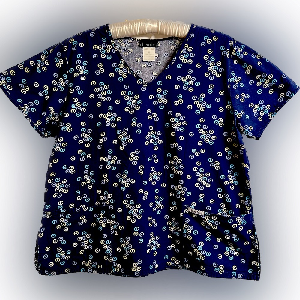 Cherokee woman’s scrub top in XL